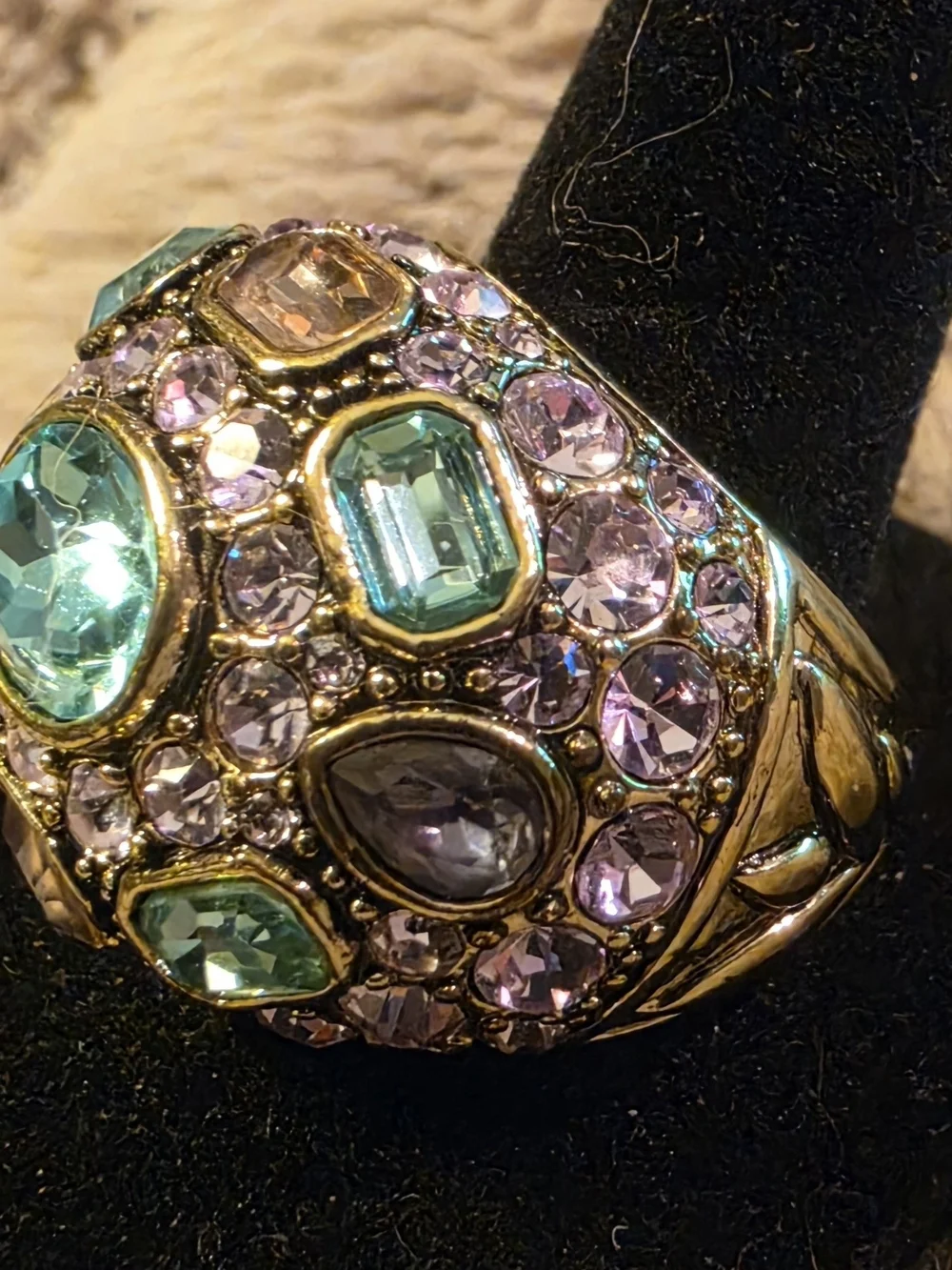 Heidi Daus Swarovski crystal signature vintage cocktail ring